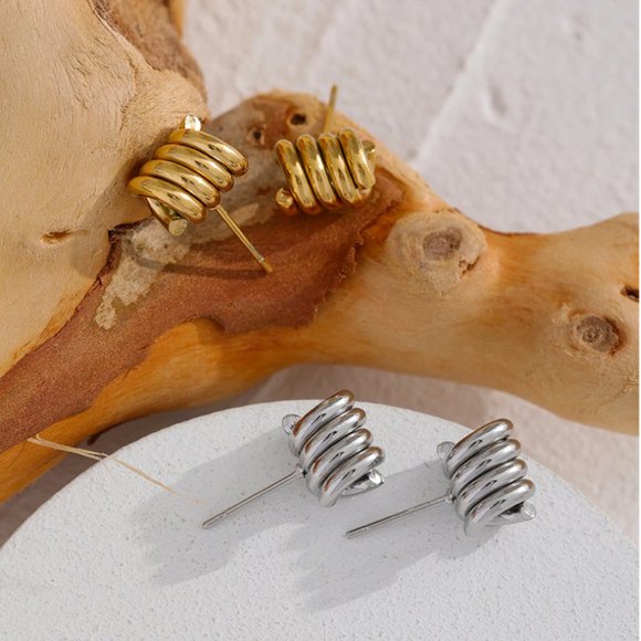 New 18K Gold Silver Twisted Stud Earrings - Picture 17 of 17